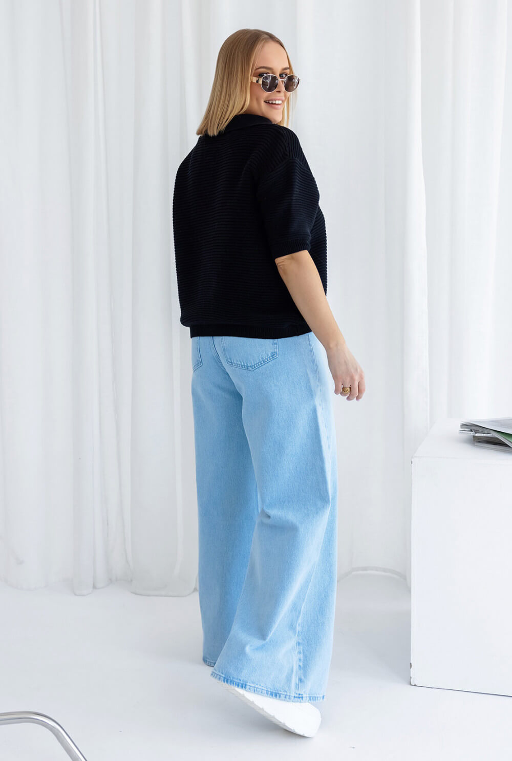 Rückansicht - Schwarzer Casual Strick Polo Pullover für zeitlose und elegante Looks