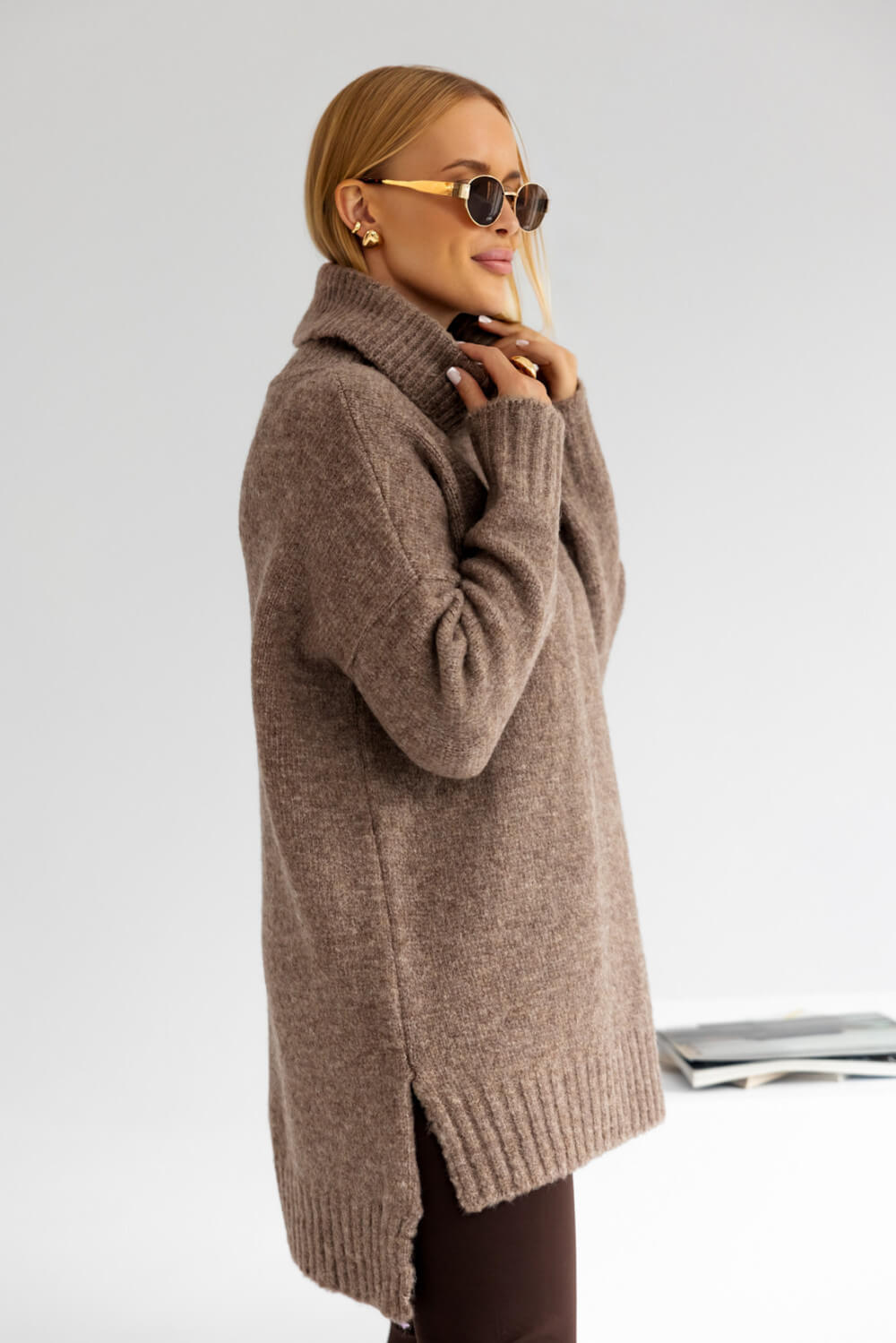 Oversize Vokuhila Strickpullover mit Rollkragen Baun  | Langarm Woll Pullover S-XL