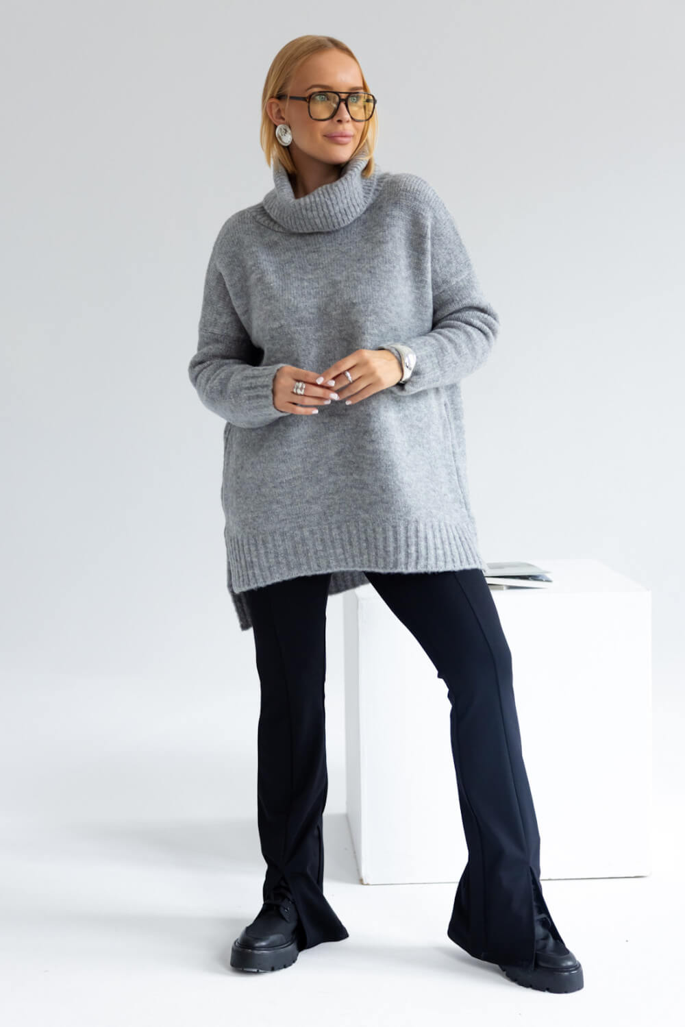 Oversize Vokuhila Strickpullover mit Rollkragen Grau  | Langarm Woll Pullover S-XL