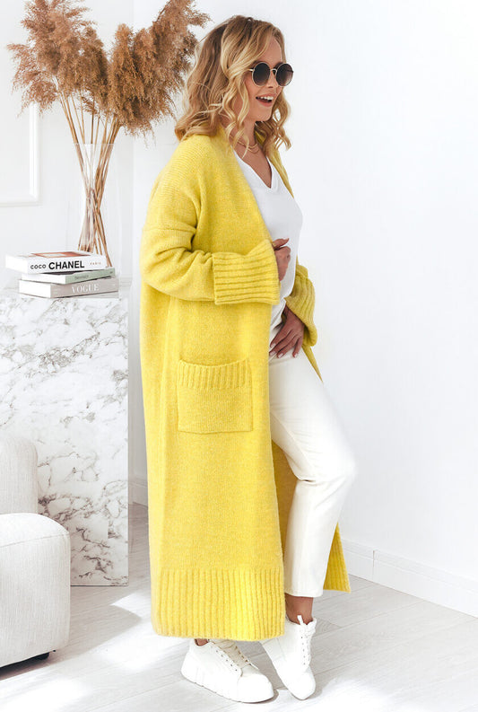 Oversized Strickmantel Gelb Seitenansicht – Oversized-Schnitt mit tiefen Seitentaschen – Stylelista