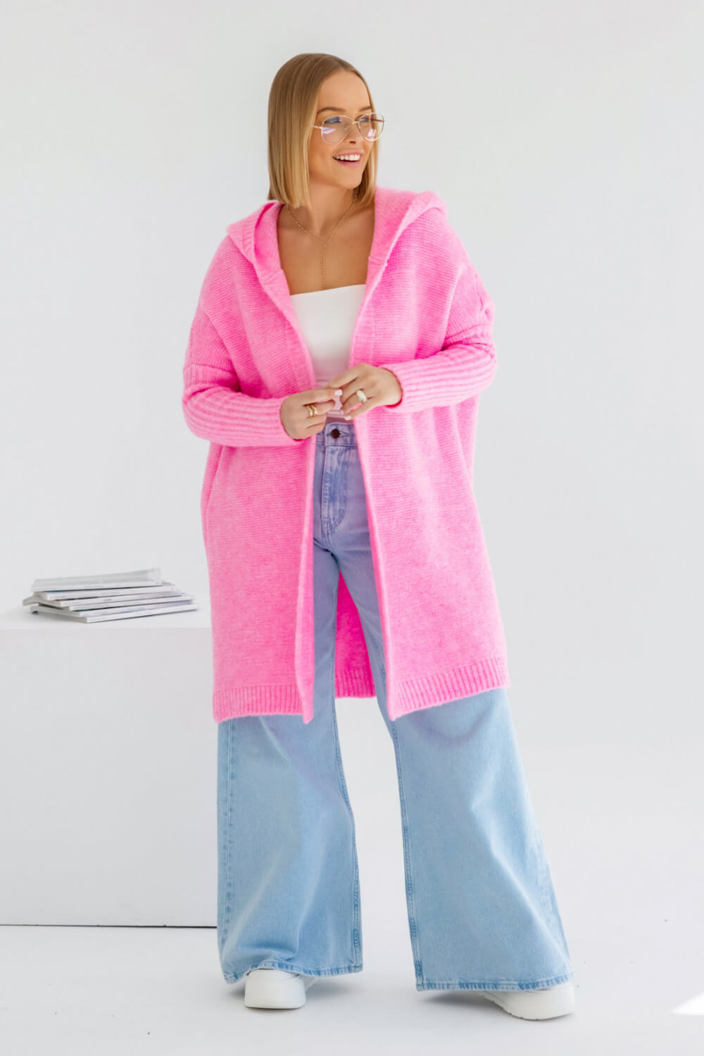 Hochwertiger Strickmantel in Pink für moderne und stilvolle Outfits
