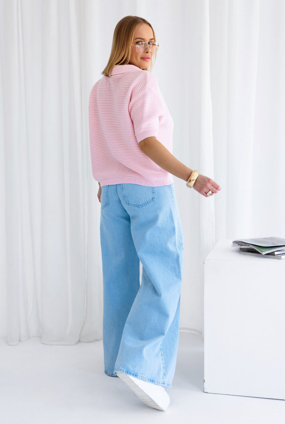 Stilvoller rosa Polo Pullover aus Feinstrick mit Steh - Kragen 