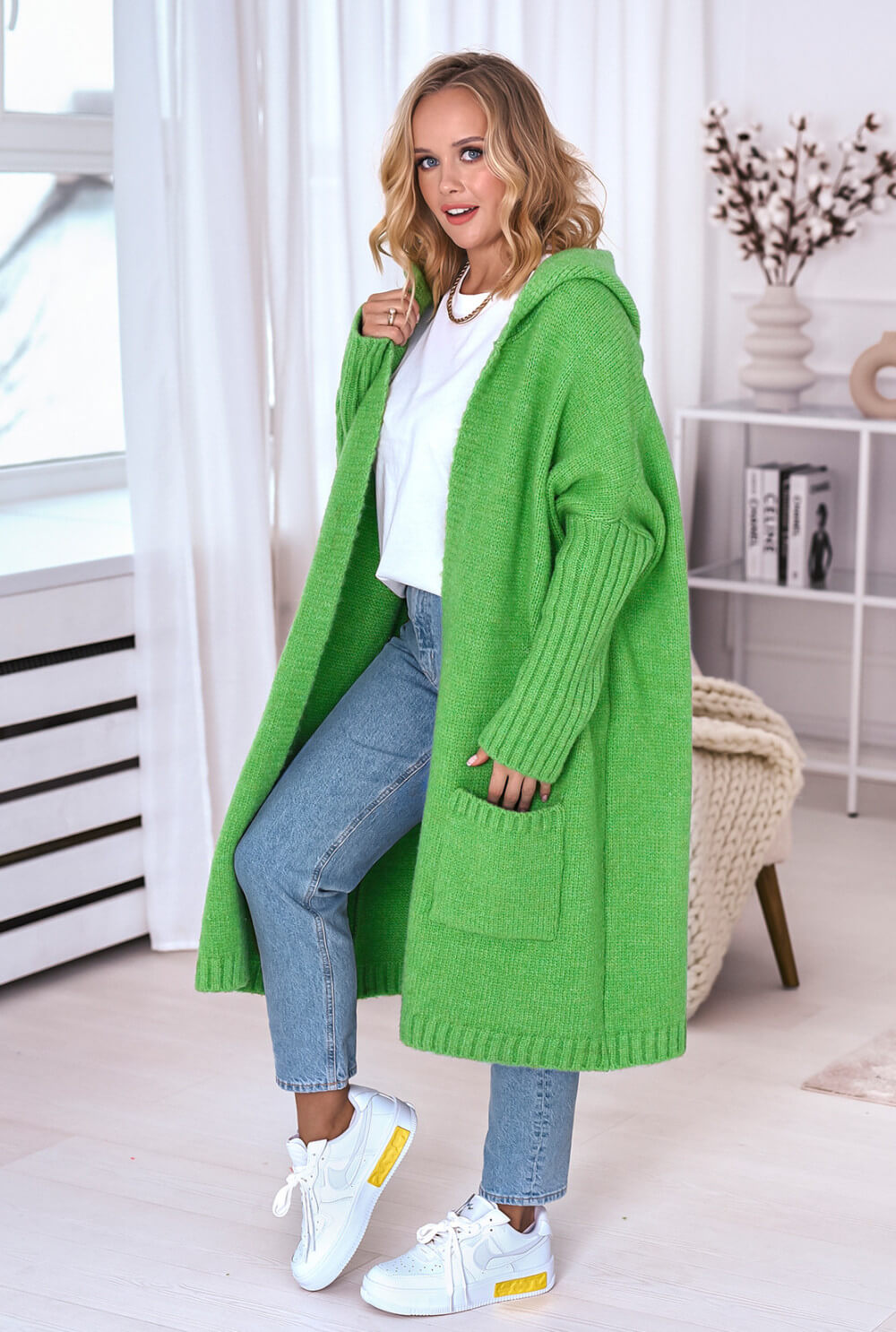 Grüner Oversize Grobstrick Strickmantel mit Kapuze und Rückenprint