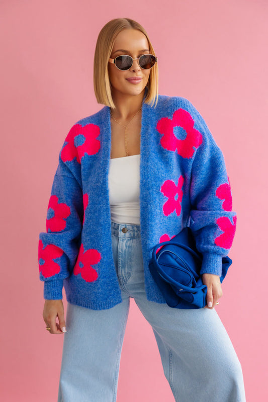 Damen Oversize Strickjacke aus weichem Strick mit großem Blumenmuster und elastischen Bündchen