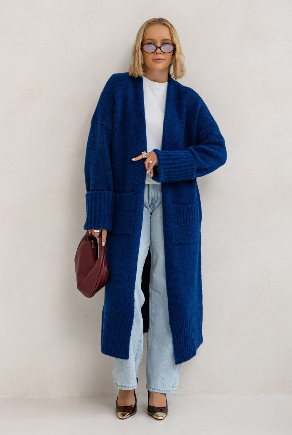 Blauer Oversized Strickmantel