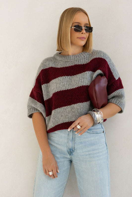 Oversize Strickpullover Damen Grau/Bordeauxrot mit Streifen | Kurzarm Woll Pullover S-XL